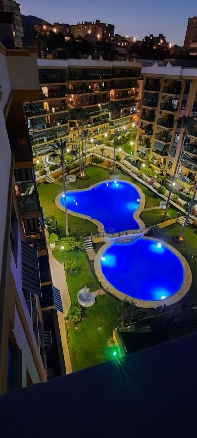 Impresionante Primera Linea De Playa, Bajondillo Beach Торремолинос Экстерьер фото